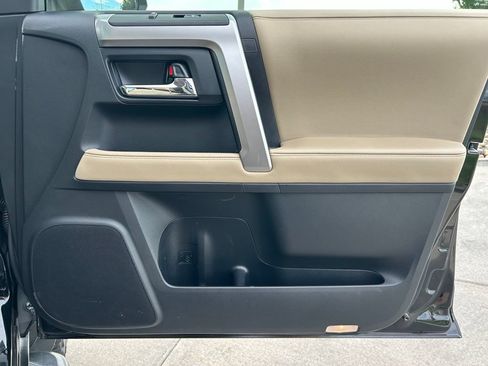 Used 2023 Toyota 4Runner SR5 Premium w/ Moonroof Package AWD/4WD image 30