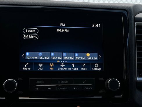 Used 2022 Nissan Frontier SV image 23