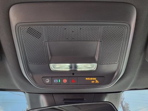 Certified 2024 Chevrolet Equinox EV LT FWD image 12
