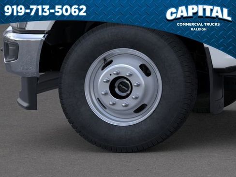 New 2026 Ford F350 XL w/ XL Chrome Package AWD/4WD image 19