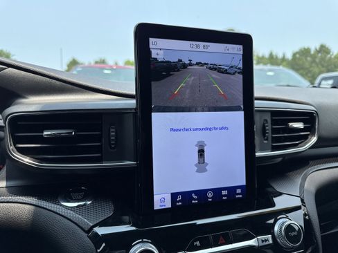 Used 2024 Ford Explorer ST w/ Equipment Group 401A image 17