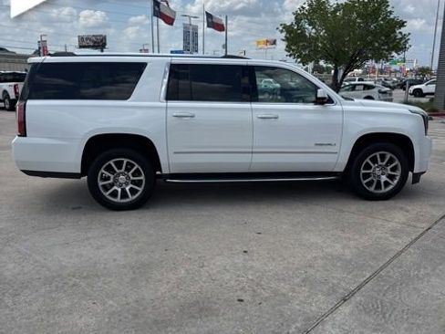Used 2020 GMC Yukon XL Denali RWD image 5