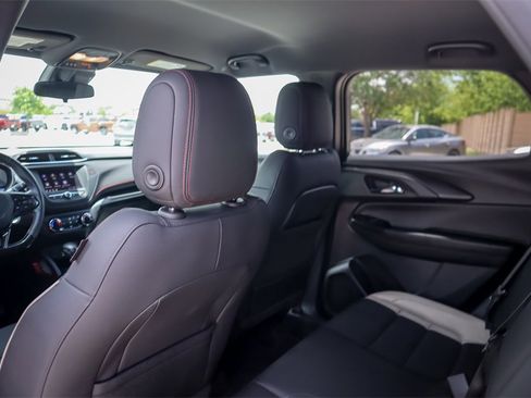 Used 2023 Chevrolet TrailBlazer RS image 25
