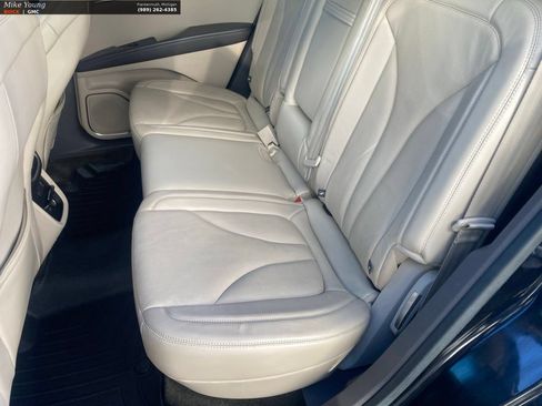 Used 2016 Lincoln MKX Reserve AWD/4WD image 16