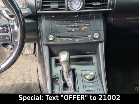 Used 2016 Lexus RC 200t image 19