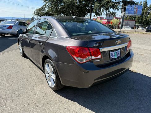 Used 2014 Chevrolet Cruze LTZ FWD image 4