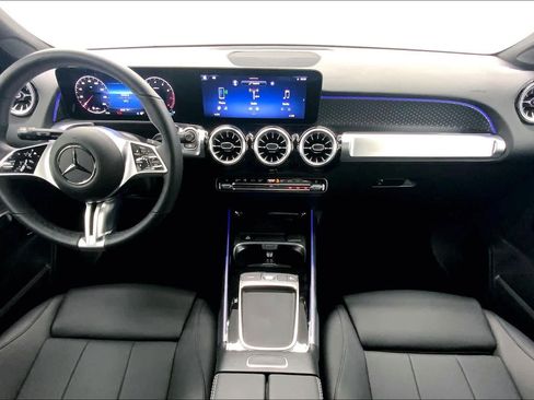 Used 2026 Mercedes-Benz GLB 250 image 18