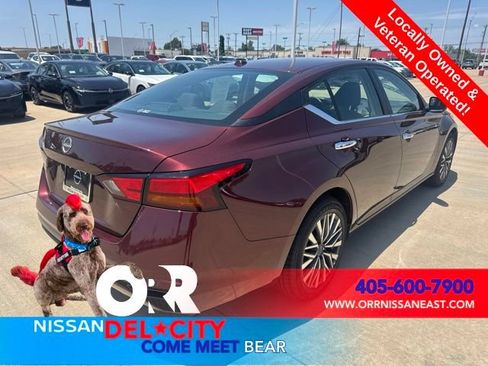 Used 2025 Nissan Altima 2.5 SV FWD image 5