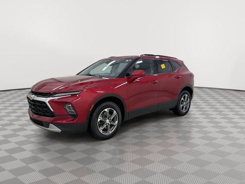 Certified 2024 Chevrolet Blazer LT w/ Convenience Package FWD image 6
