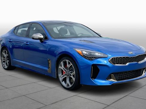 Used 2019 Kia Stinger GT2 image 3