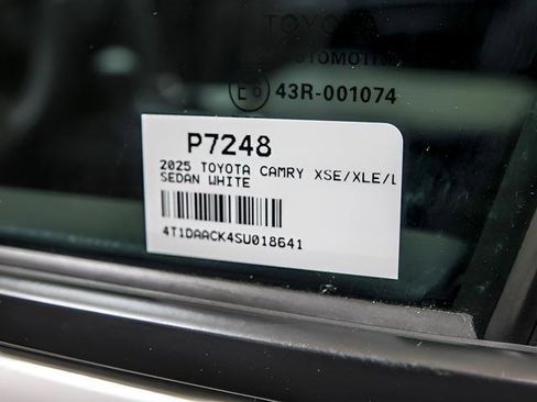 Certified 2025 Toyota Camry LE image 28