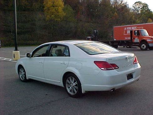 Used 2006 Toyota Avalon Limited FWD image 8