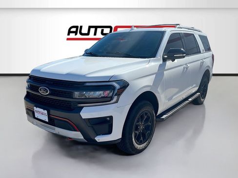 Used 2024 Ford Expedition Timberline image 3