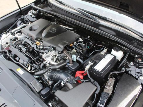 Used 2020 Toyota Camry XSE image 23