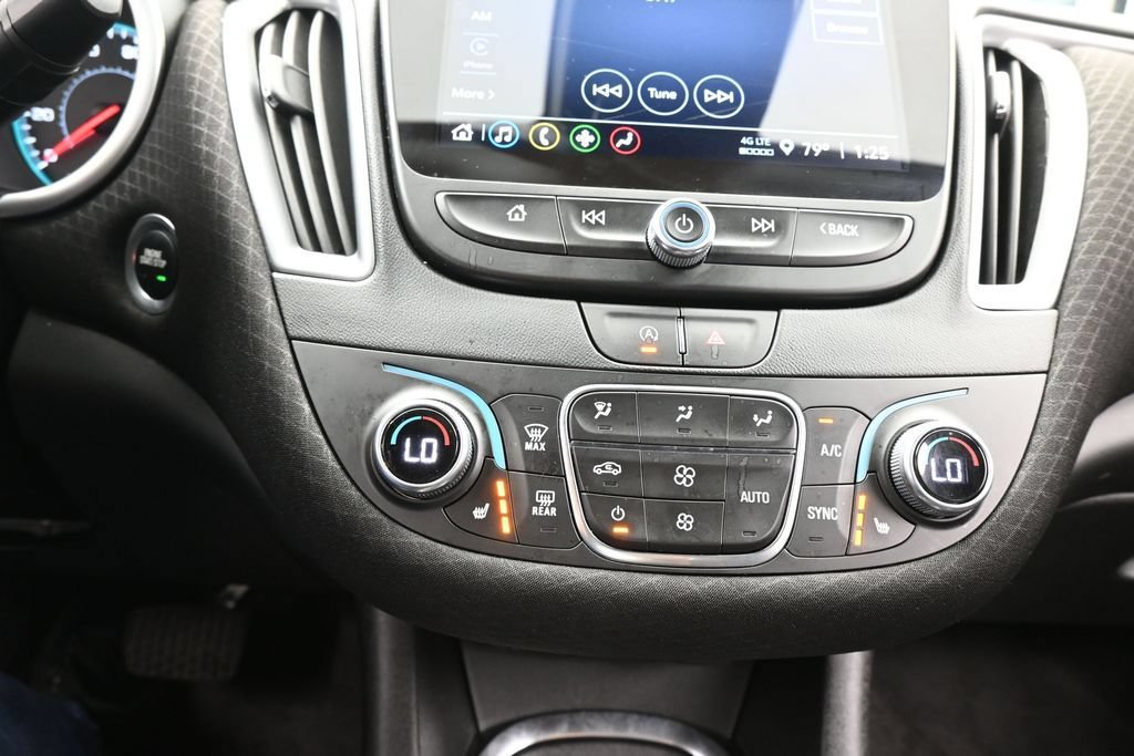 Used 2025 Chevrolet Malibu LT FWD image 25