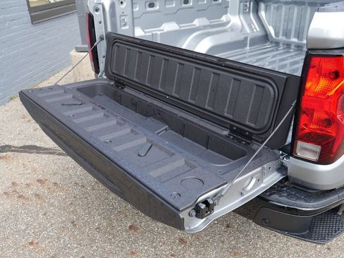 New 2026 Chevrolet Colorado W/T w/ WT Custom Package AWD/4WD image 8