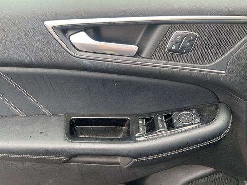 Used 2017 Ford Edge Sport w/ Technology Package AWD/4WD image 16