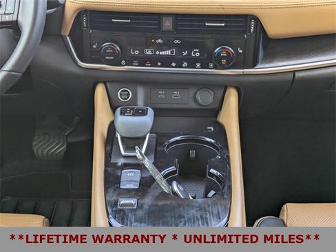 Used 2023 Nissan Rogue Platinum w/ Platinum Premium Package image 21