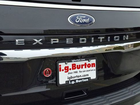 Used 2023 Ford Expedition Limited image 32