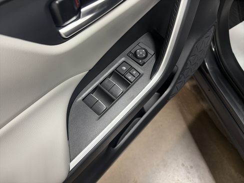 New 2025 Toyota RAV4 XLE image 25