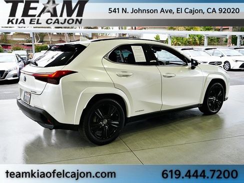 Used 2021 Lexus UX 250h w/ Premium Package image 8