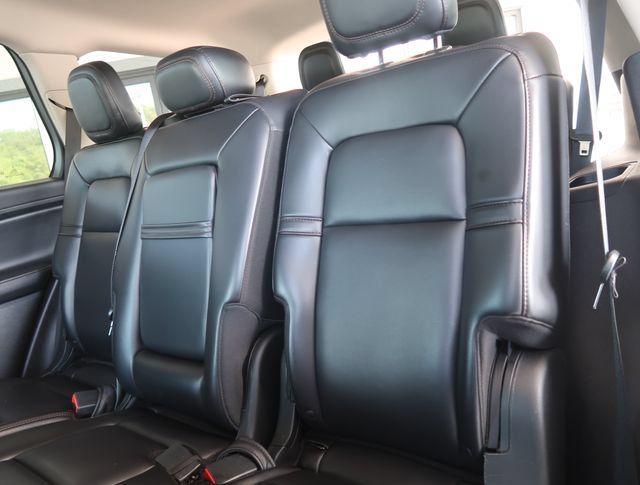 Used 2021 Lincoln Aviator AWD image 34