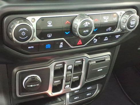 Used 2021 Jeep Wrangler Unlimited Sahara w/ Safety Group AWD/4WD image 24