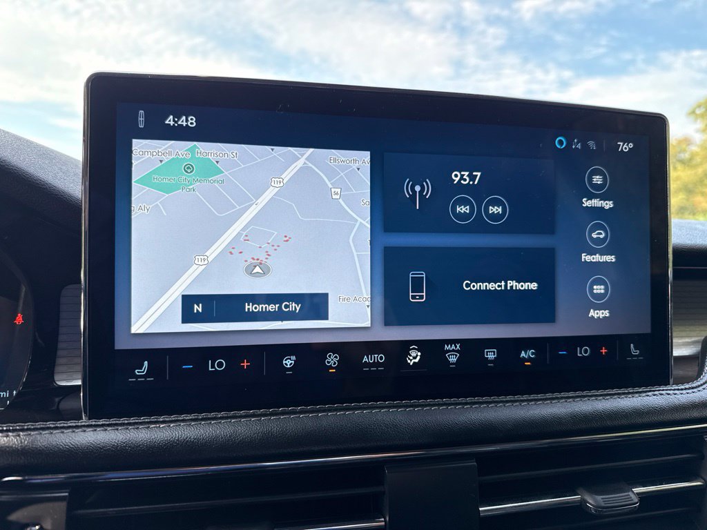 Used 2025 Lincoln Corsair AWD w/ Equipment Group 101A image 24