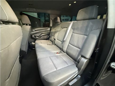 Used 2017 Chevrolet Suburban LS image 23