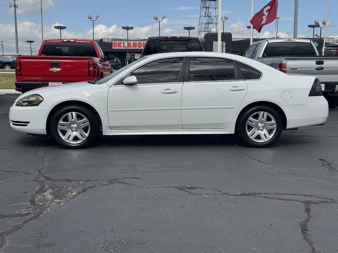 Used 2014 Chevrolet Impala LT w/ LT Sunroof Package FWD image 6