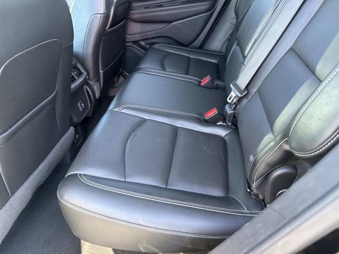 Used 2023 GMC Terrain SLT image 14