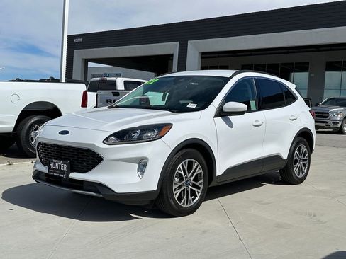 Used 2022 Ford Escape SEL image 2