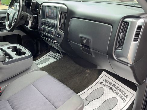 Used 2017 Chevrolet Silverado 1500 LT w/ All Star Edition AWD/4WD image 17