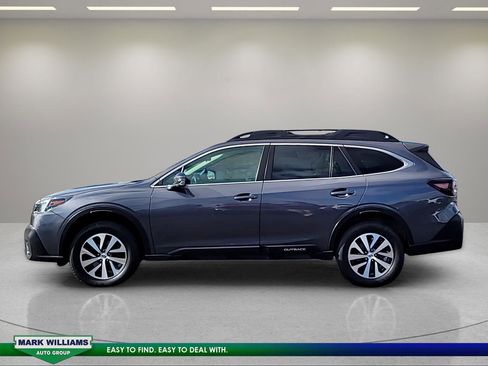 Used 2020 Subaru Outback Premium image 5