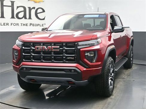 Certified 2025 GMC Canyon AT4 image 7