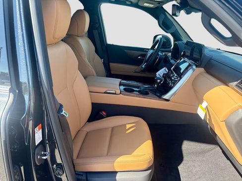 New 2026 Lexus LX 600 4WD w/ Premium Package image 16