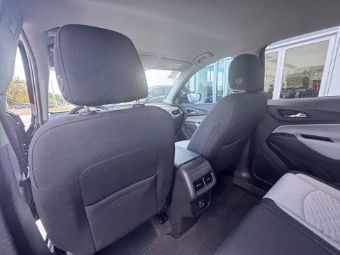 Used 2021 Chevrolet Equinox LS w/ LS Convenience Package image 17