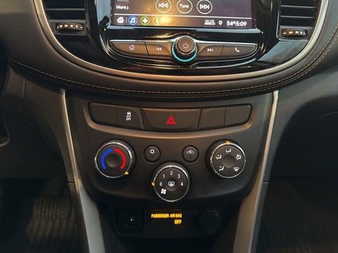 Used 2021 Chevrolet Trax LS w/ Tint and Cruise Package image 17