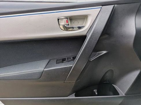 Used 2016 Toyota Corolla LE image 7