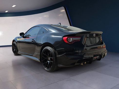 Used 2019 Toyota 86 TRD SE RWD image 3