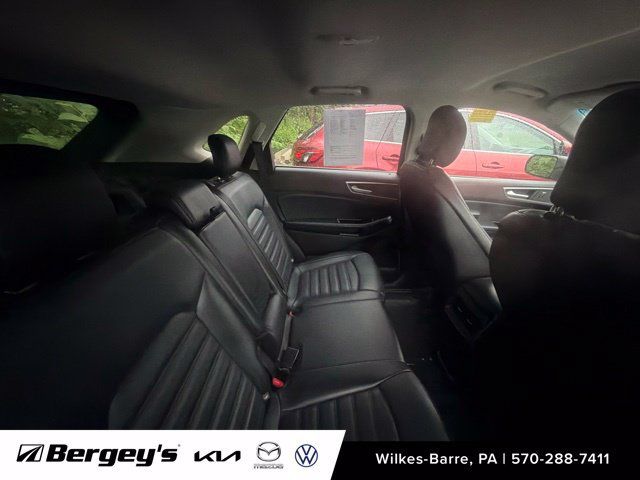 Used 2017 Ford Edge SEL w/ Equipment Group 201A AWD/4WD image 10