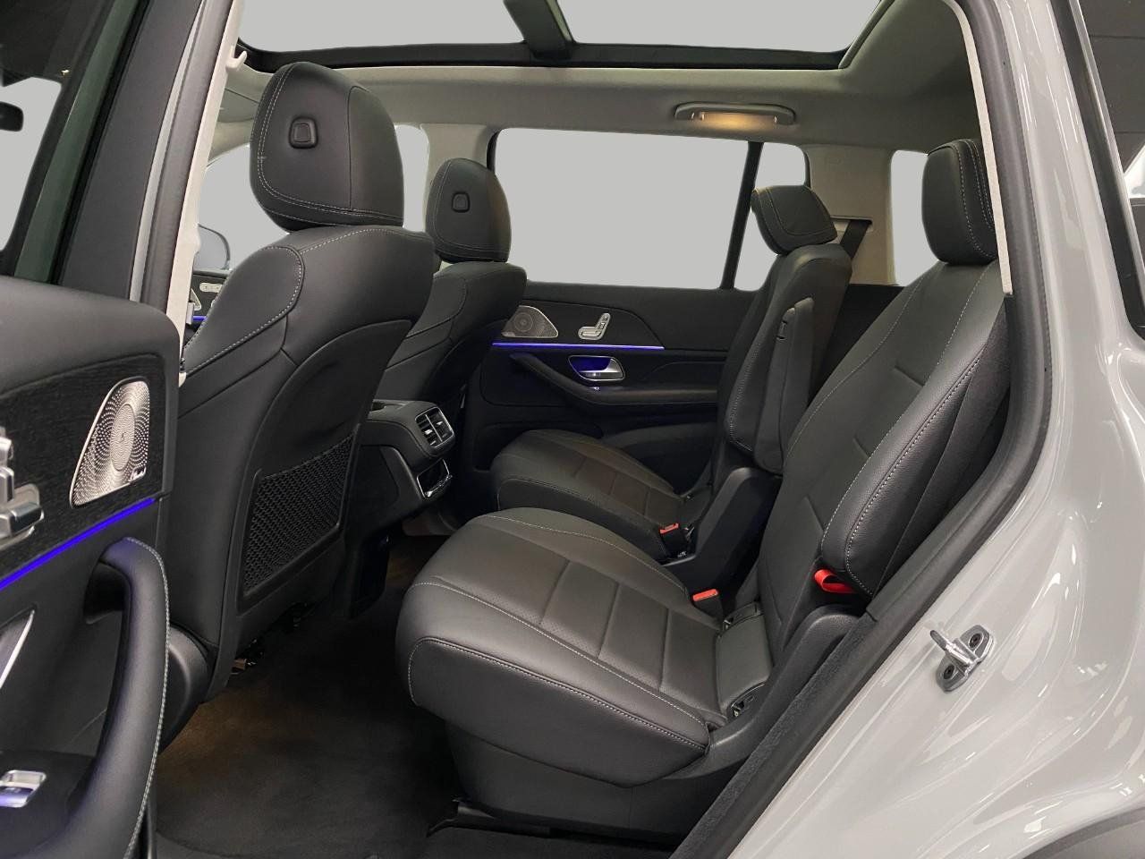 Certified 2026 Mercedes-Benz GLS 450 4MATIC image 31