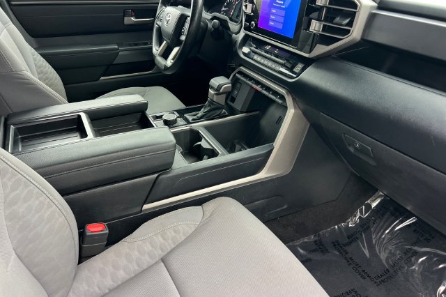 Used 2025 Toyota Tundra SR5 w/ SR5 Convenience Package AWD/4WD image 17