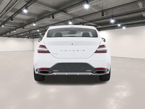 Used 2025 Genesis G70 2.5T RWD image 7