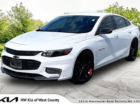 Used 2018 Chevrolet Malibu LT w/ Leather Package FWD image 1