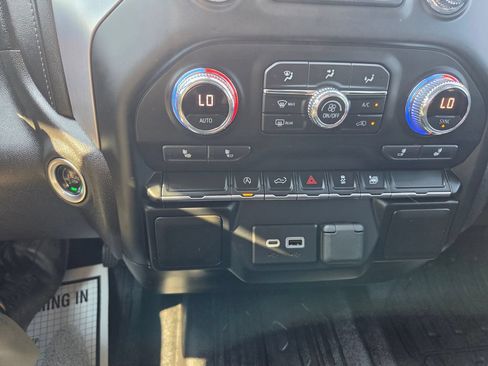 Used 2021 GMC Sierra 1500 Elevation w/ LPO, GMC Protection Package AWD/4WD image 31