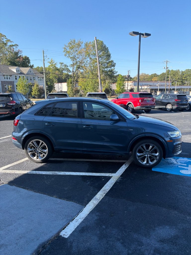 Used 2018 Audi Q3 2.0T Premium w/ Convenience Package FWD image 4