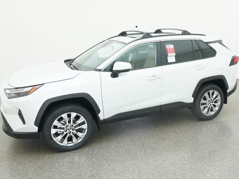 New 2025 Toyota RAV4 XLE Premium image 5