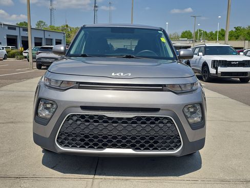 Certified 2022 Kia Soul LX image 3