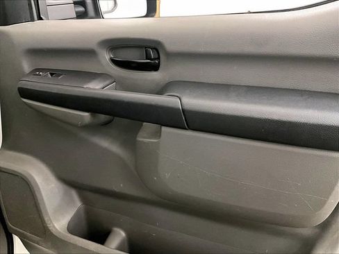 Used 2019 Nissan NV 2500 SV RWD image 23